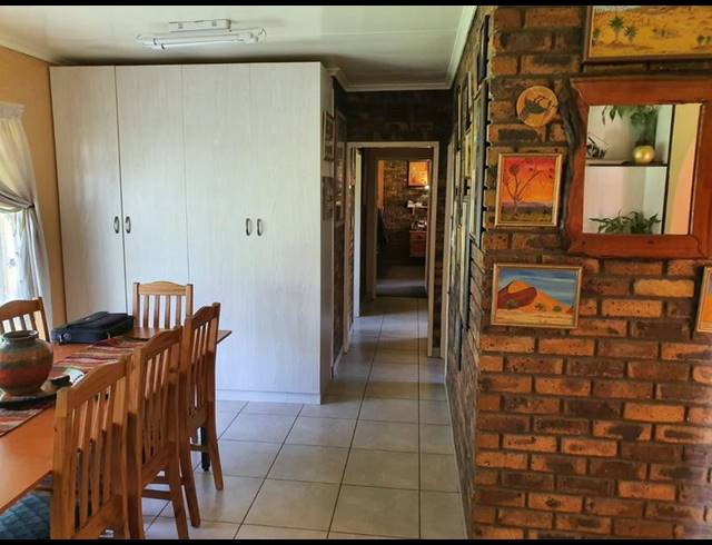 3 BEDROOM HOUSE FOR SALE IN DALPARK EXT 1